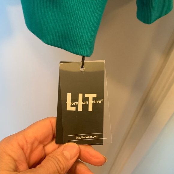 Whisper Oversize Turtleneck Sweatshirt - "price is for 2 of them" - Picture 11 of 13